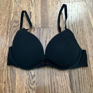 VS black plunge bra, 32C